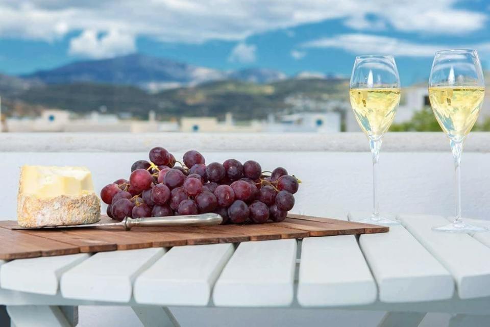 Fragias Studios & Apartments Naxos City Экстерьер фото