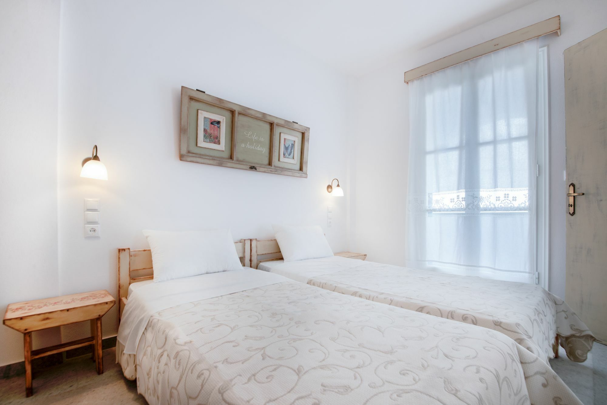 Fragias Studios & Apartments Naxos City Экстерьер фото