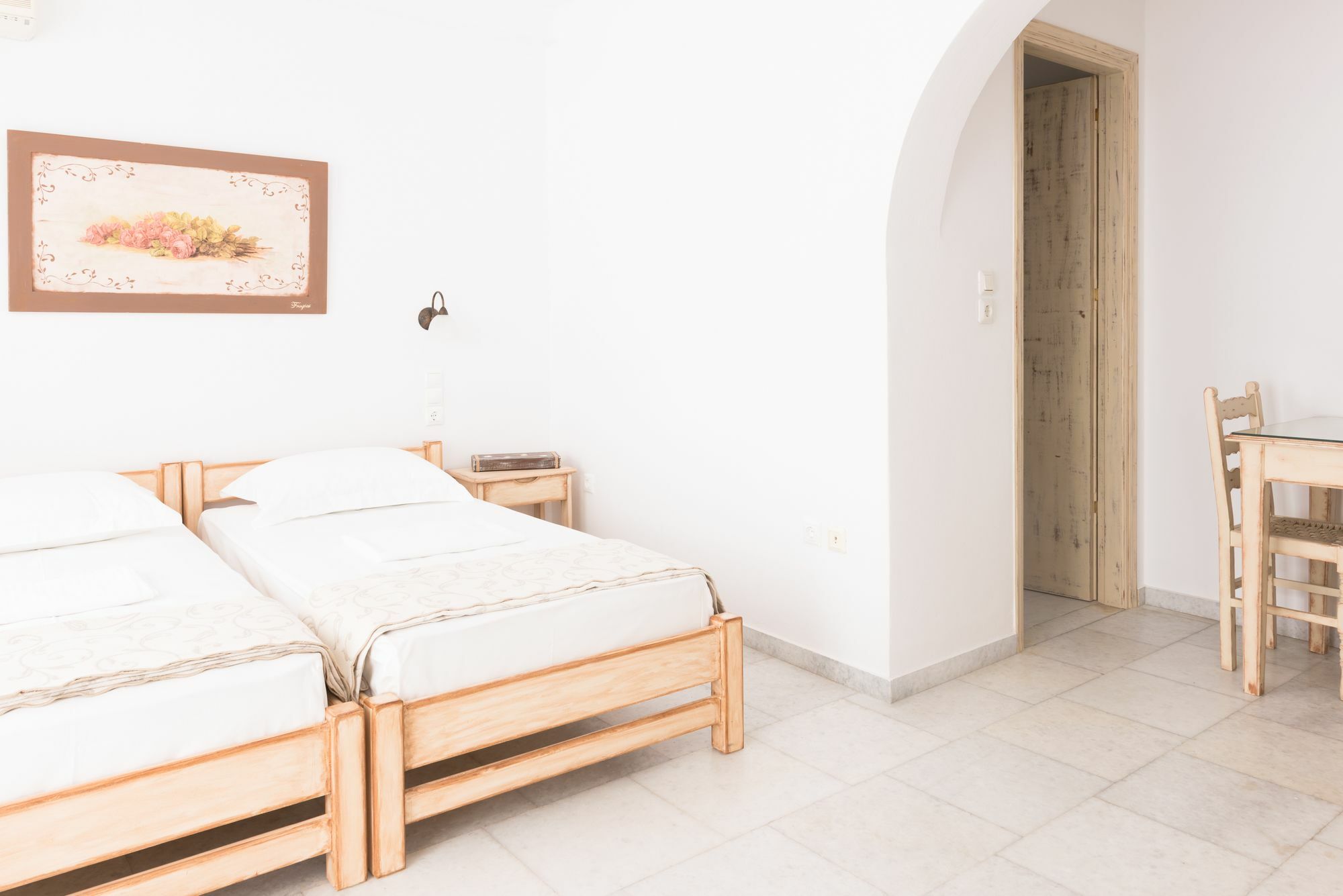 Fragias Studios & Apartments Naxos City Экстерьер фото