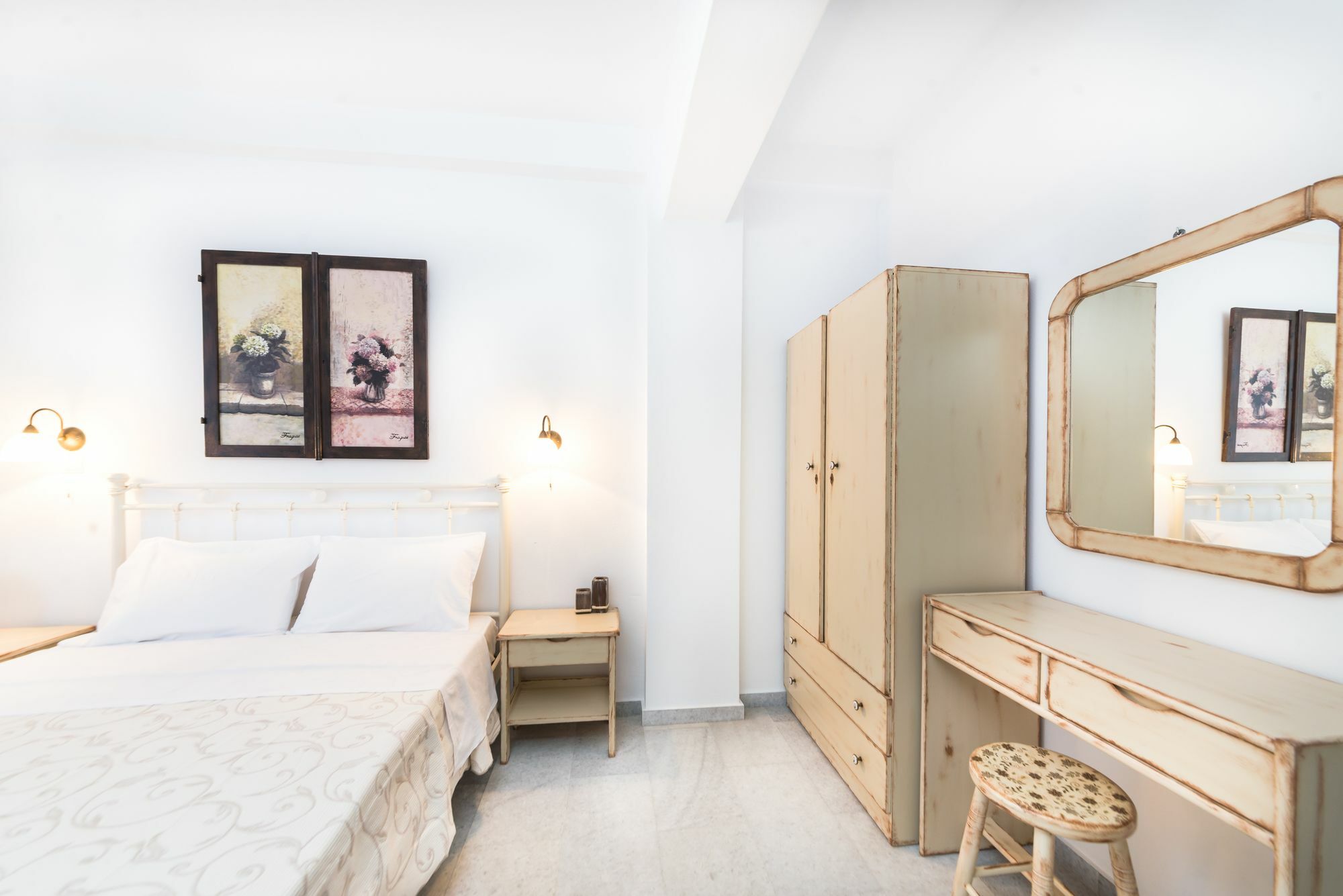 Fragias Studios & Apartments Naxos City Экстерьер фото